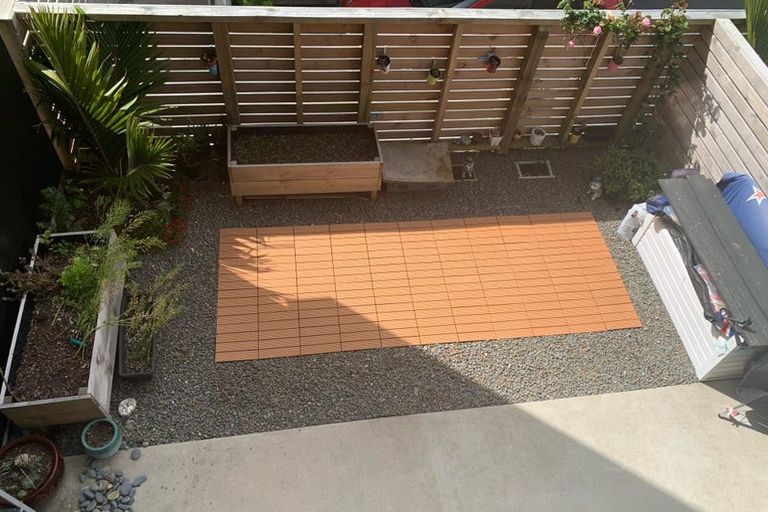 Photo of property in 2/210 Karori Road, Karori, Wellington, 6012