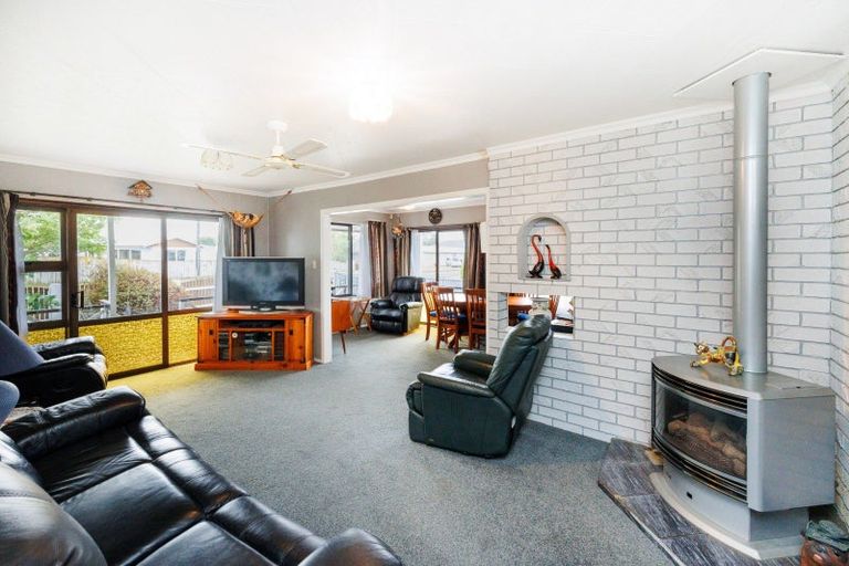 Photo of property in 52 Sherwill Street, Feilding, 4702