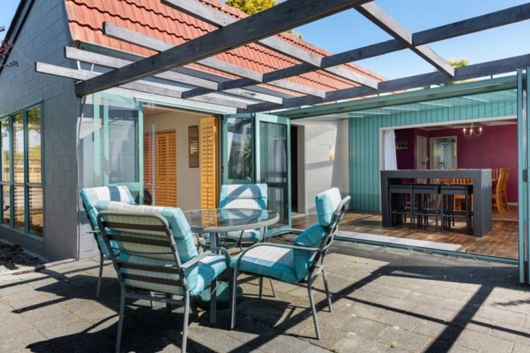 Photo of property in 2 Haukore Street, Hairini, Tauranga, 3112