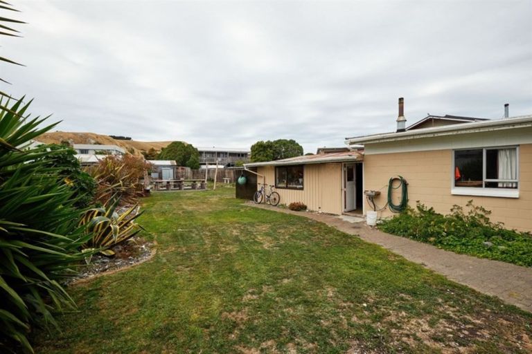 Photo of property in 24 Moa Road, South Bay, Kaikoura, 7300