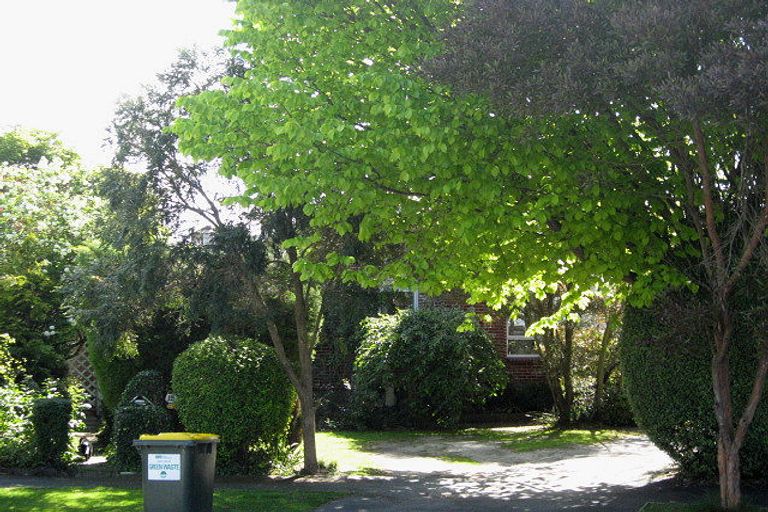 Photo of property in 15 Kingsgate Place, Burnside, Christchurch, 8053