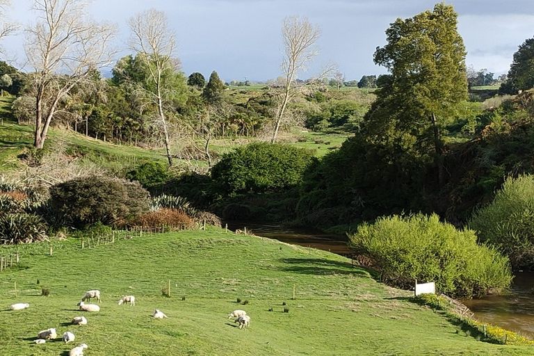 Photo of property in 529 Kane Street, Pirongia, 3802