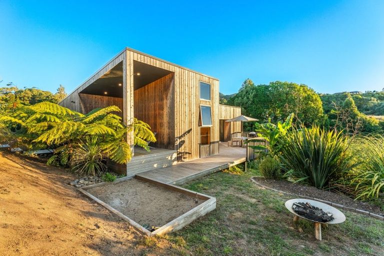 Photo of property in 164 Surrey Hill Road, Kaitake, New Plymouth, 4374