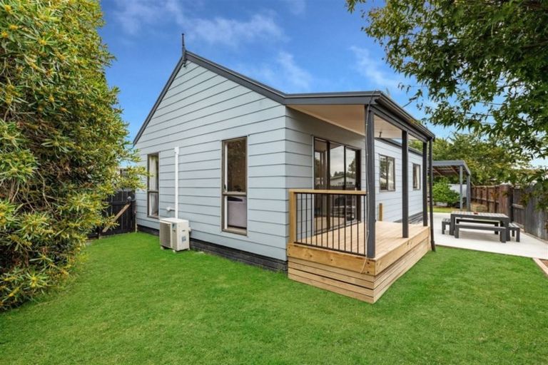 Photo of property in 43 Garland Drive, St Andrews, Hamilton, 3200