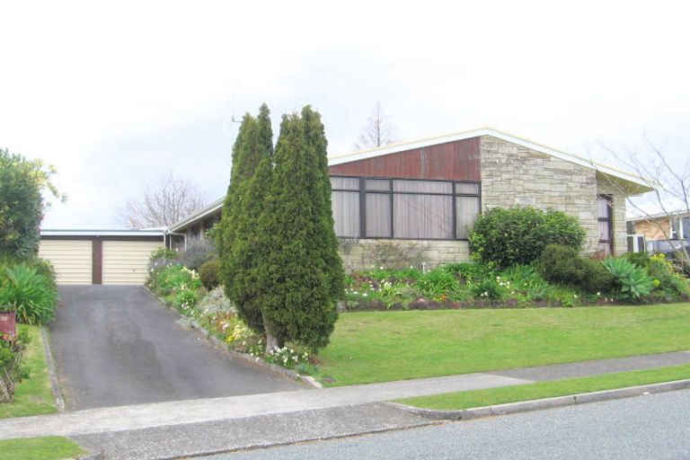 Photo of property in 42 Andrew Place, Otumoetai, Tauranga, 3110