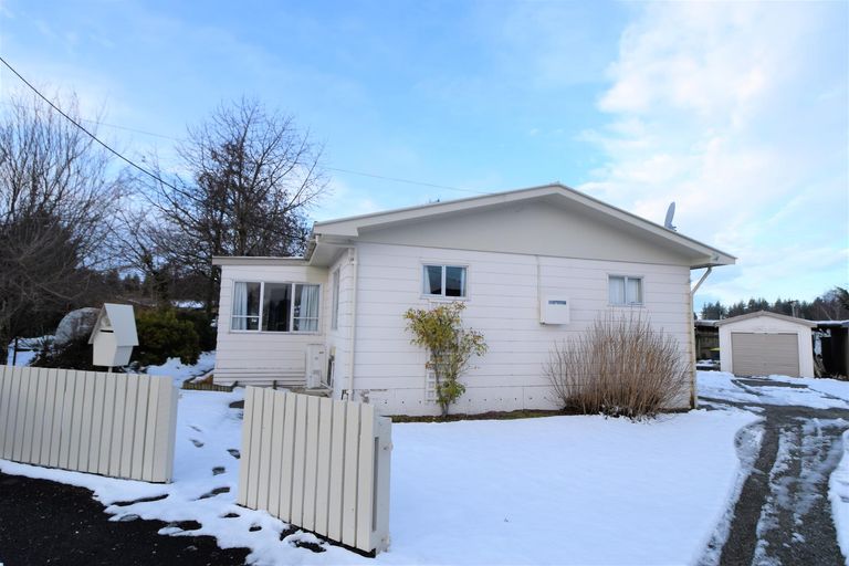 Photo of property in 11 Macaulay Place, Twizel, 7901