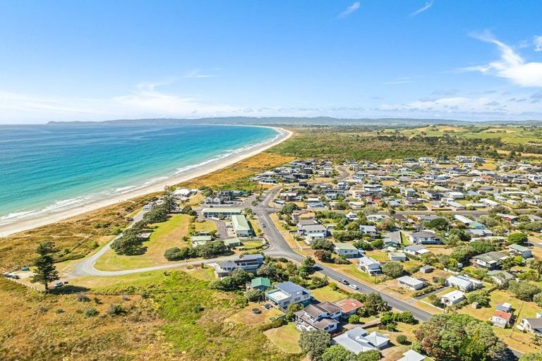 Photo of property in 56 Bream Bay Drive, Ruakaka, 0116