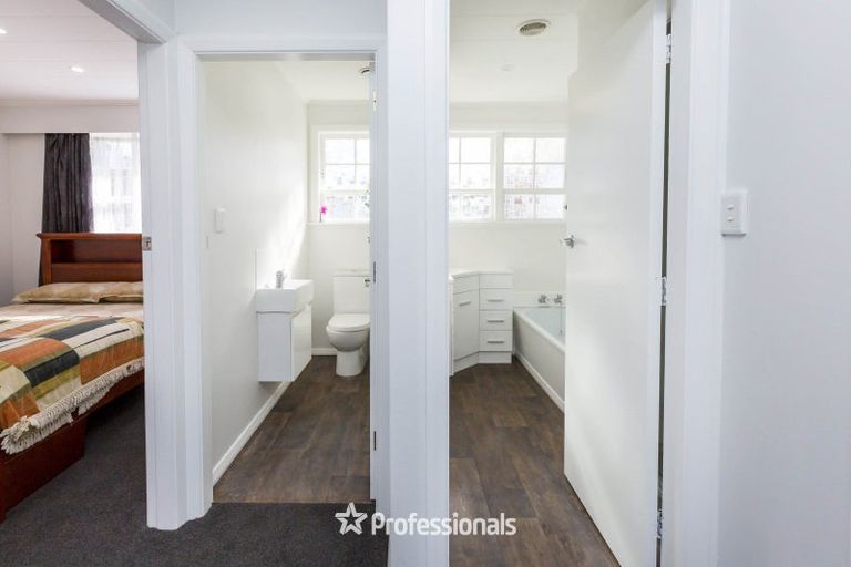 Photo of property in 387 Fergusson Drive, Heretaunga, Upper Hutt, 5018