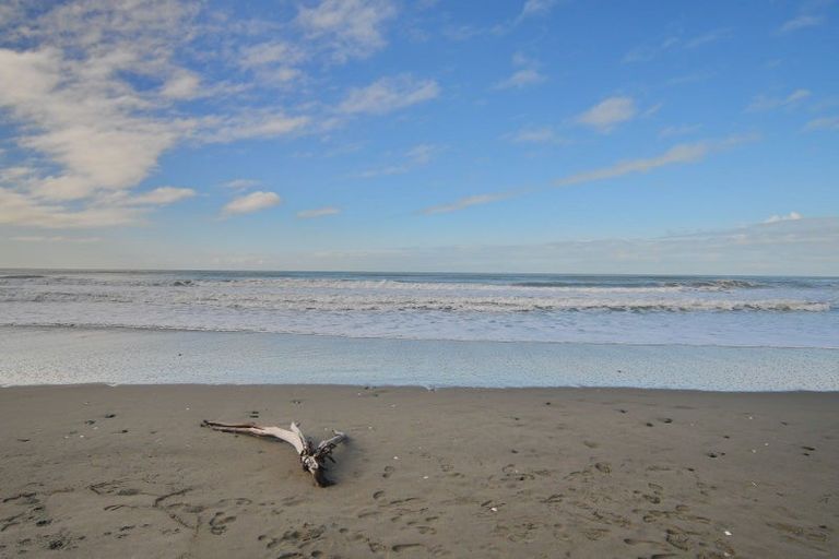 Photo of property in 79 Northside Drive, Waikuku, Rangiora, 7473