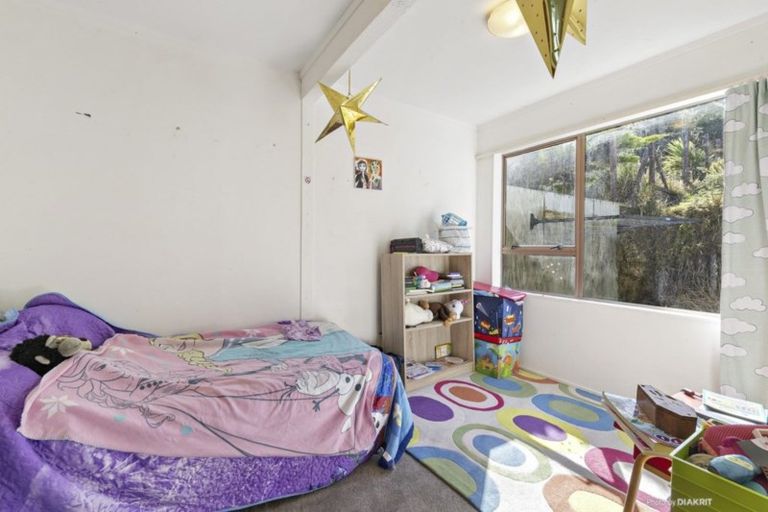 Photo of property in 10 Linwood Way, Island Bay, Wellington, 6023