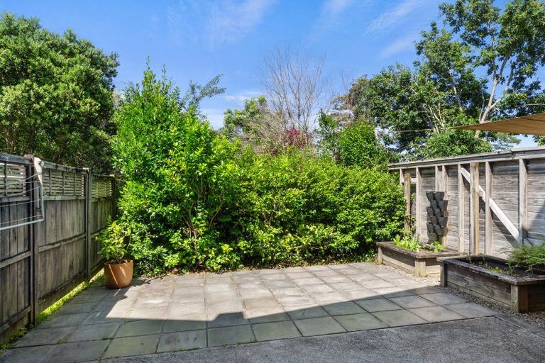 Photo of property in 21/11 The Avenue, Albany, Auckland, 0632