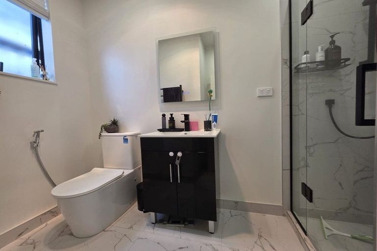 Photo of property in 14a Riserra Drive, Ranui, Auckland, 0612