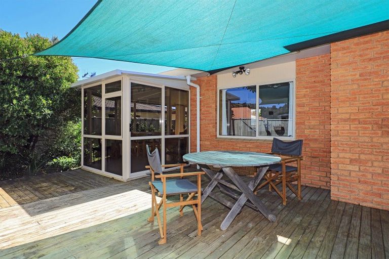 Photo of property in 18b Knightsbridge Place, Taradale, Napier, 4112