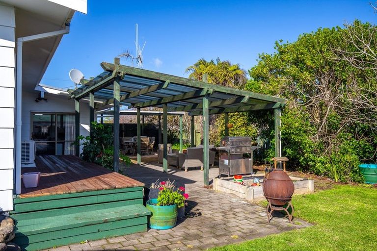 Photo of property in 16 Station Road, Puriri, Thames, 3578