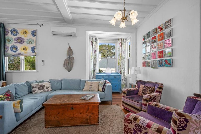 Photo of property in 1/59 Rawene Road, Birkenhead, Auckland, 0626