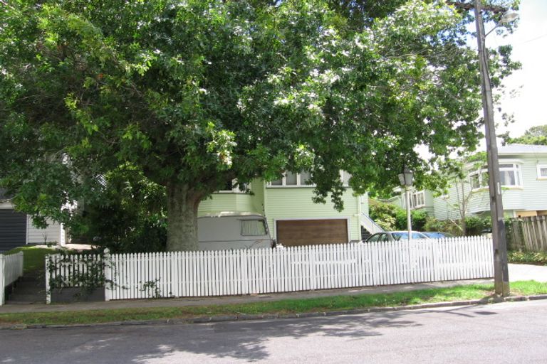 Photo of property in 11 Sefton Avenue, Grey Lynn, Auckland, 1021