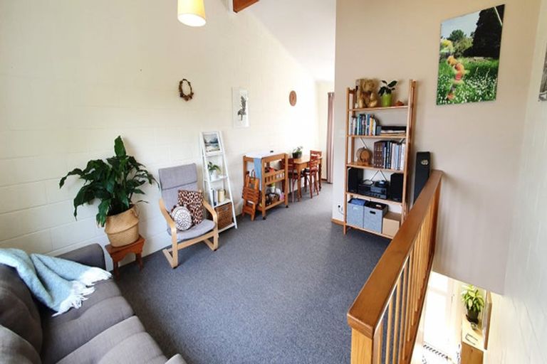 Photo of property in 2/50 Buckley Road, Southgate, Wellington, 6023