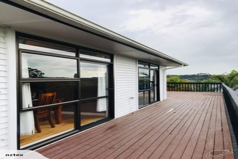 Photo of property in 35 Ranui Avenue, Ranui, Auckland, 0612