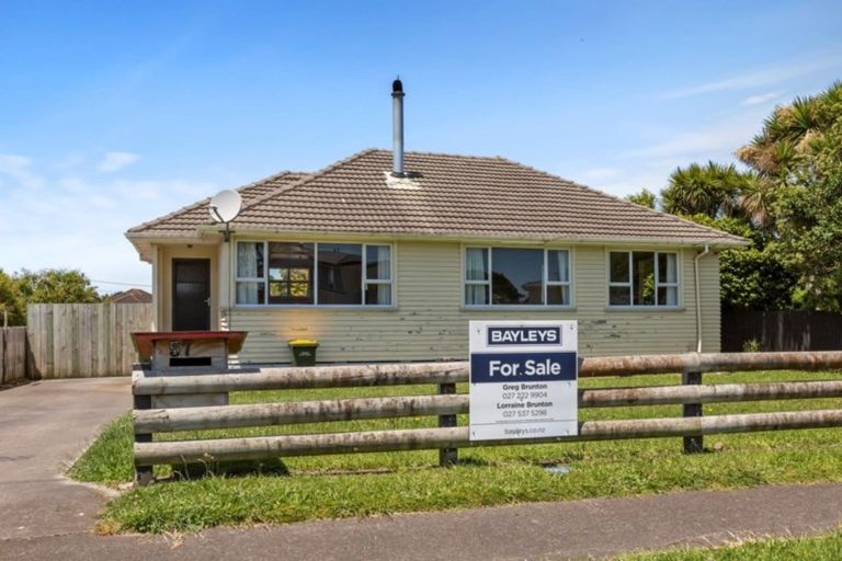 Photo of property in 57 Fairfield Road, Hawera, 4610