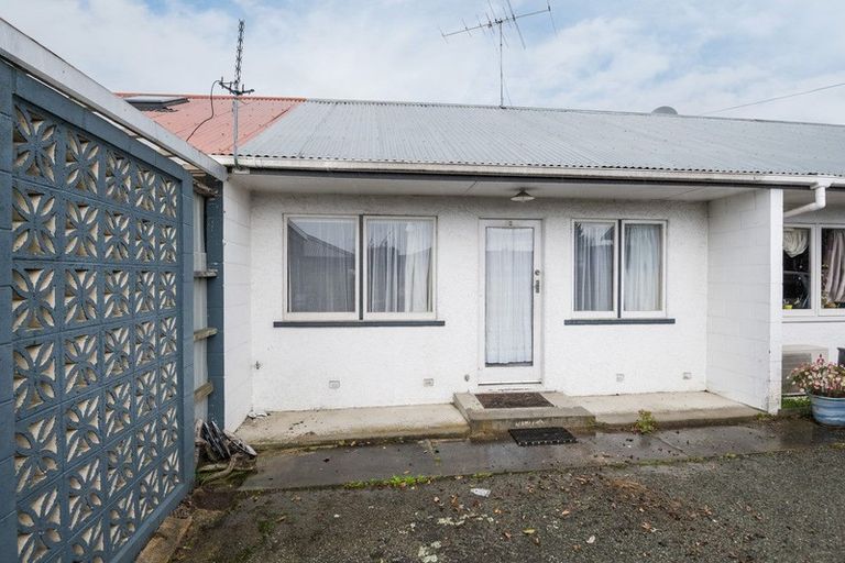 Photo of property in 2/10 Arapiki Road, Stoke, Nelson, 7011