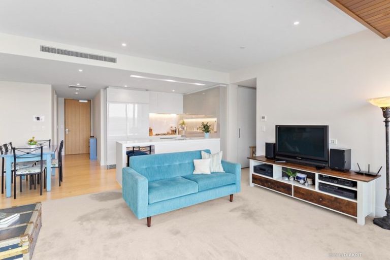 Photo of property in Clyde Quay Wharf, 1a/3 Clyde Quay Wharf, Te Aro, Wellington, 6011