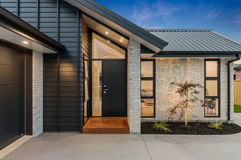 Photo of property in 4 Nau Mai Road, Clevedon, 2582