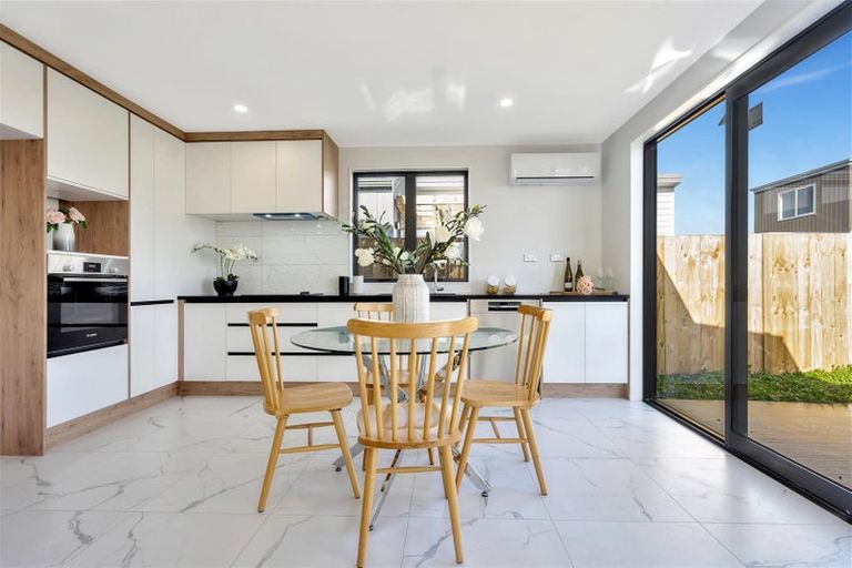 Photo of property in 19 Clayden Shuttleworth Street, Papakura, 2110