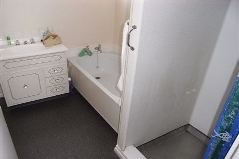 Photo of property in 3/113 Middlepark Road, Sockburn, Christchurch, 8042