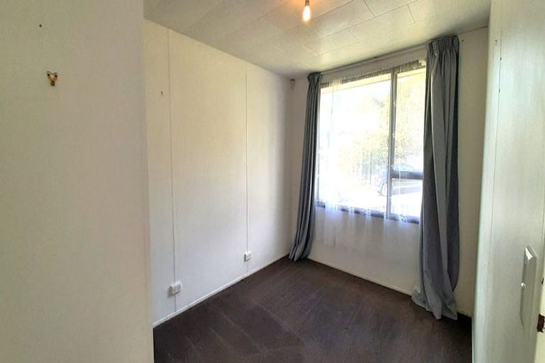 Photo of property in 16 Maywood Crescent, Glen Eden, Auckland, 0602