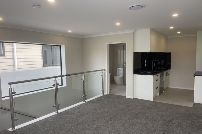 Photo of property in 219a Murphys Road, Flat Bush, Auckland, 2019