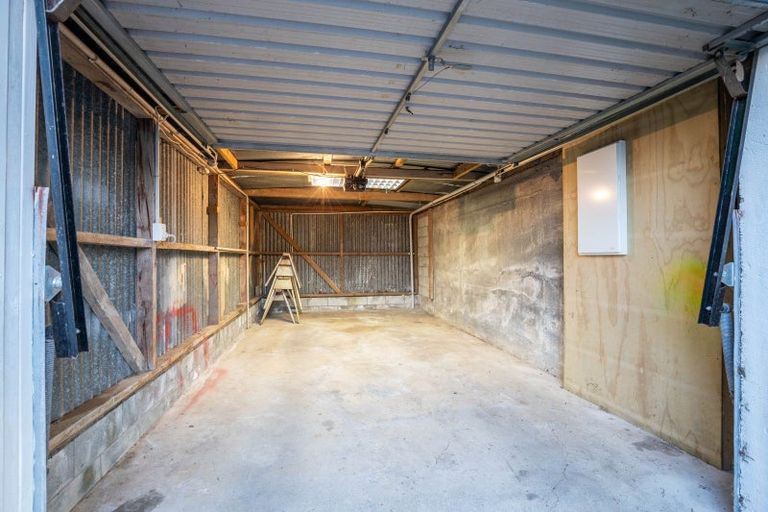 Photo of property in 25 Glen Almond Street, New Plymouth, 4310