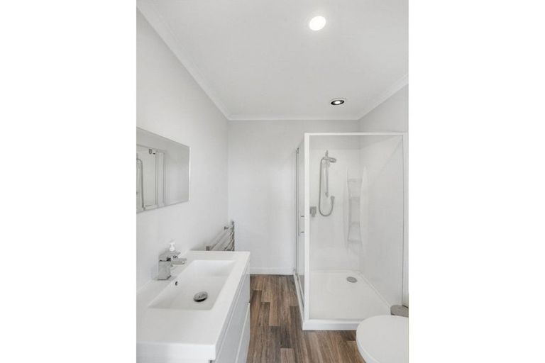 Photo of property in 9 Bronte Place, Whalers Gate, New Plymouth, 4310