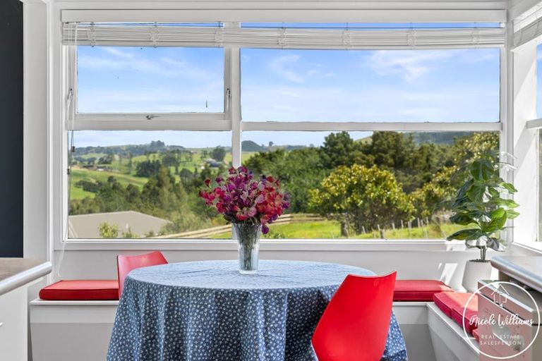 Photo of property in 275 Metcalfe Road, Matakohe, 0593