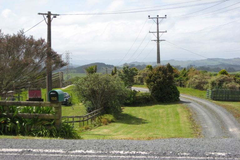 Photo of property in 180a Port Albert Road, Wellsford, 0900