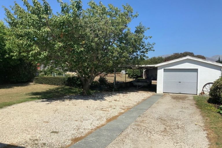 Photo of property in 11 Bledisloe Street, Kurow, 9435