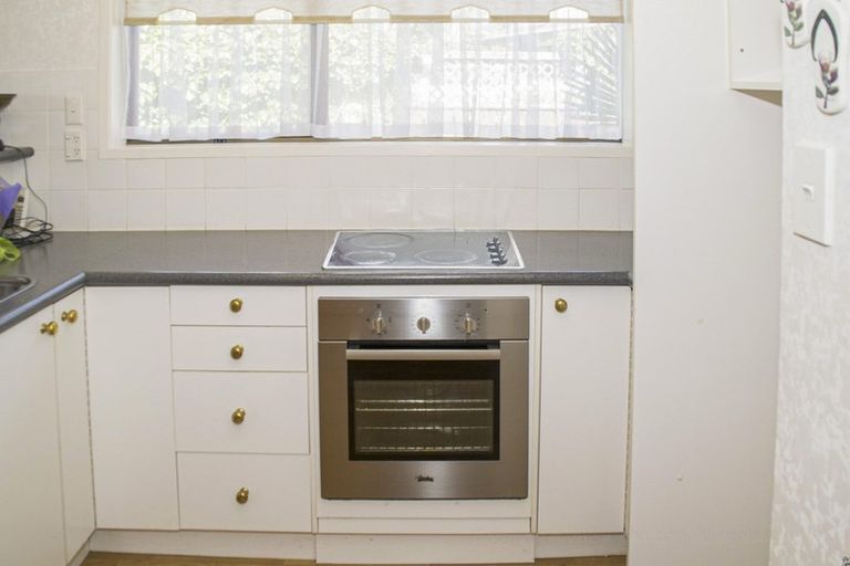 Photo of property in 1/9 Askew Place, Farm Cove, Auckland, 2012