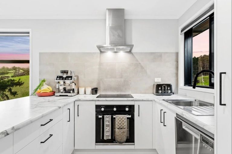 Photo of property in 321 Hepburn Creek Road, Warkworth, 0981