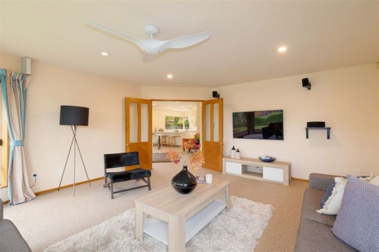 Photo of property in 28 Lochmore Street, Bishopdale, Christchurch, 8051