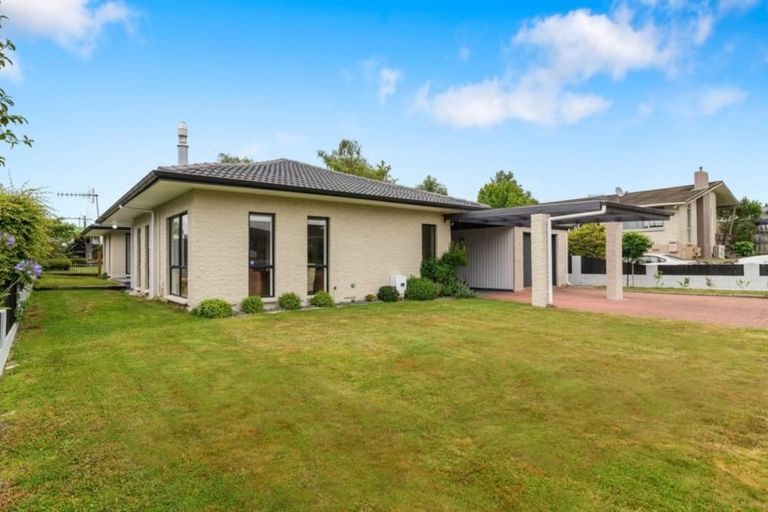 Photo of property in 15 Carter Drive, Pomare, Rotorua, 3015