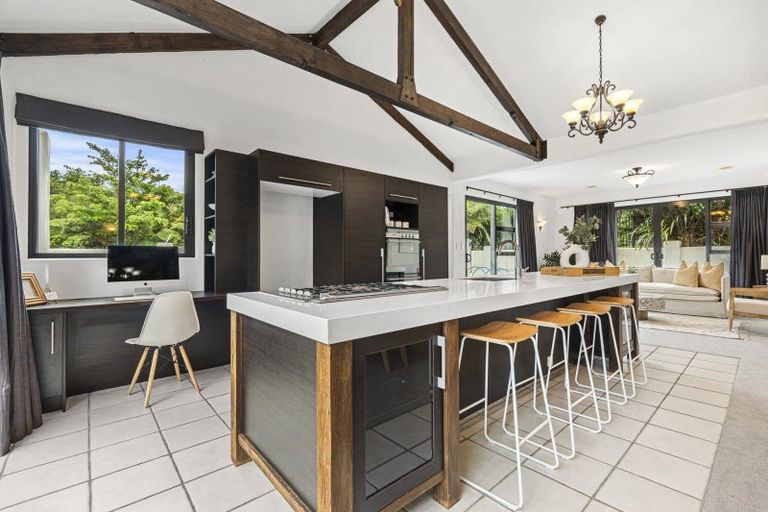 Photo of property in 186e Heta Road, Highlands Park, New Plymouth, 4312