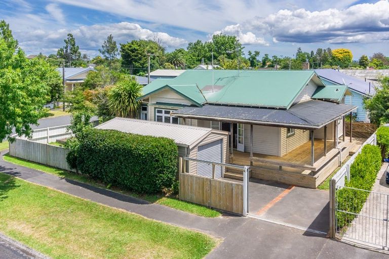 Photo of property in 17 Bettina Road, Fairfield, Hamilton, 3214