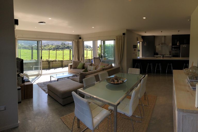 Photo of property in 40 Ocean Breeze Drive, Waihi Beach, 3611