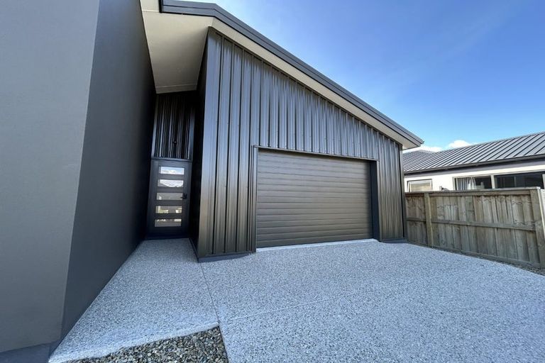 Photo of property in 7 Collie Road, Jacks Point, 9371