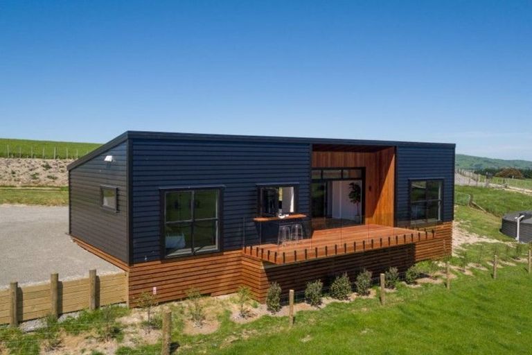 Photo of property in 4 Airstrip Ridge Road, Parkvale, Carterton, 5792