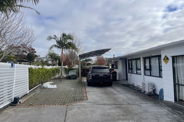 Photo of property in 58 Beechdale Crescent, Pakuranga Heights, Auckland, 2010