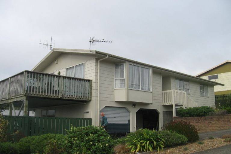 Photo of property in 222 Staithes Drive South, Whitby, Porirua, 5024