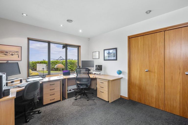 Photo of property in 115 Grand Drive, Orewa, 0931