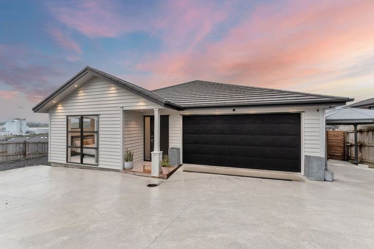 Photo of property in 13 Peacock Place, Pokeno, 2402