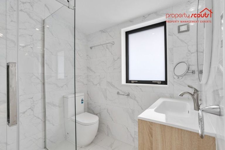 Photo of property in 64 Onetaunga Road, Chatswood, Auckland, 0626