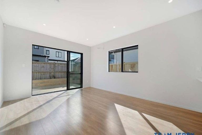 Photo of property in 17 Huringa Road, Karaka, Papakura, 2113